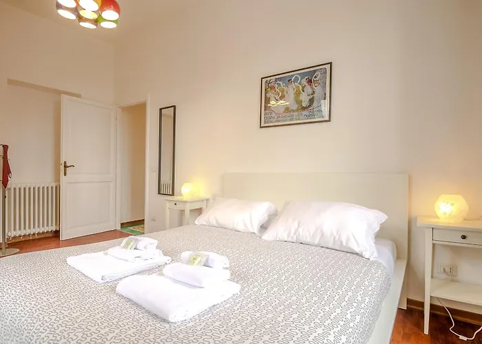 Candia Cento Apartment Vatican Museums