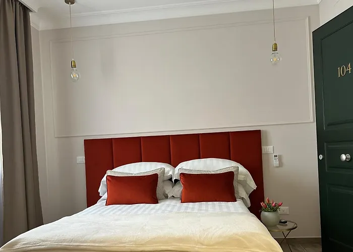 Nlm Boutique Suites