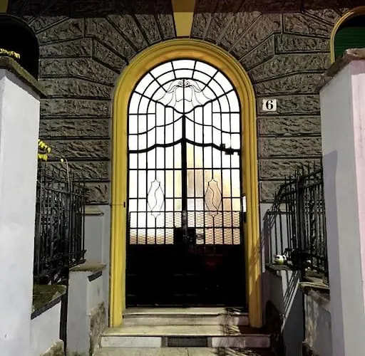 Planny Guest House - Castro Pretorio