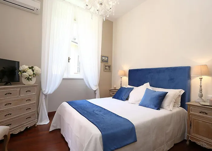 Avignonesi Suites - Ca Domus Collection