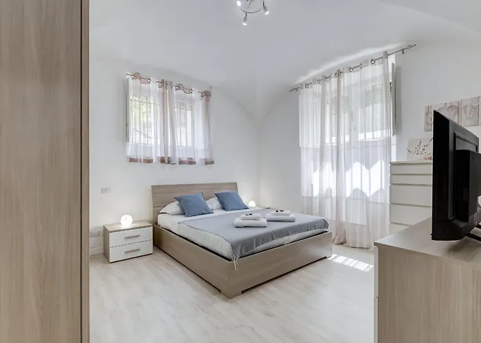 Vivilo Collection - Brescia Central Apt - 2Bd 2 Baths