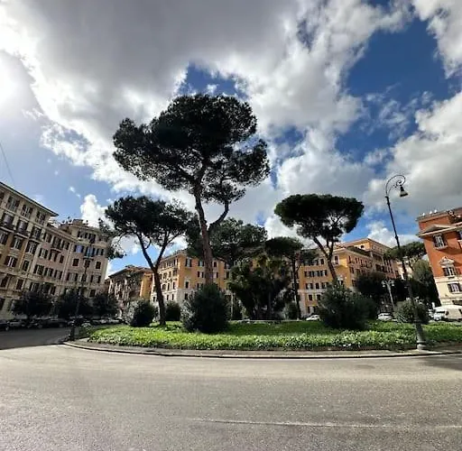 Spacious And Cozy Apartment In Piazza Verbano