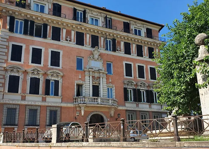 Palazzo Marescalchi Belli, Vicino Piazza Di Spagna