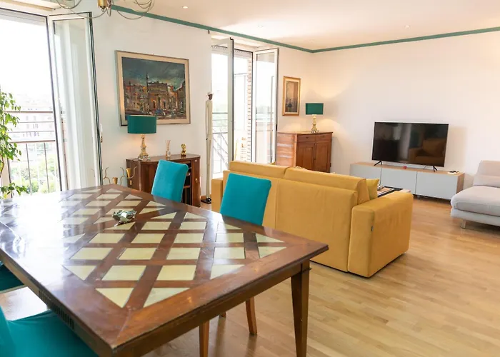 Stefania\'S Luxury Apartment