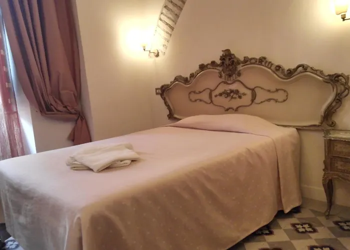 Marta Guest House
