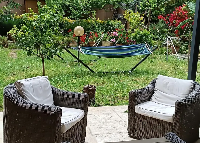 Eur Charme Apt&Garden