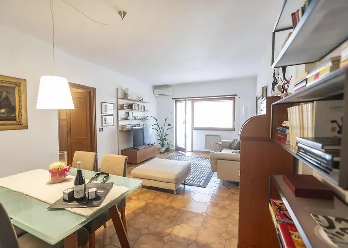 Luminous 2Br Family Apartment In Residential Area