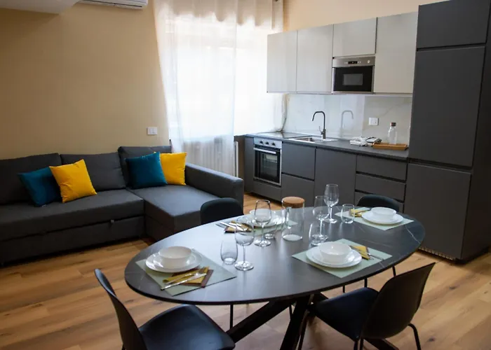 Simonelli \'S Home