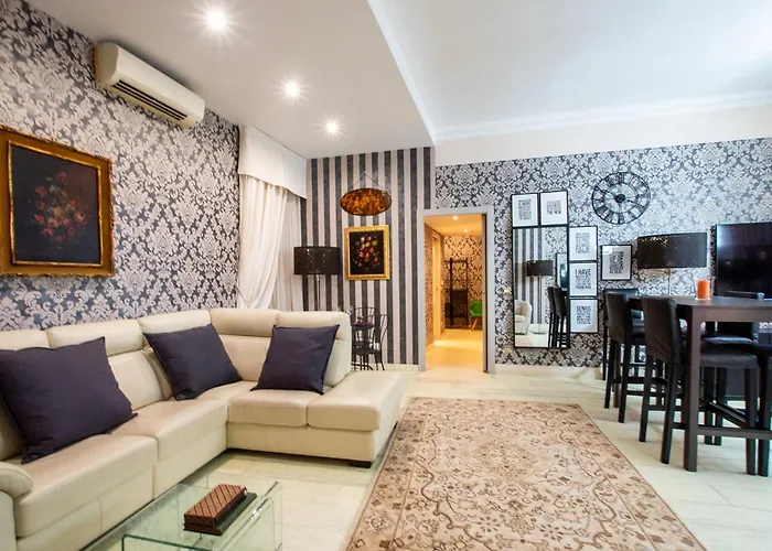 Smart House Colosseo By Barbarhouse