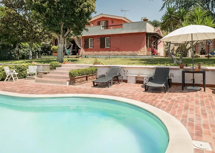 Amazing Home In Roma With Wifi