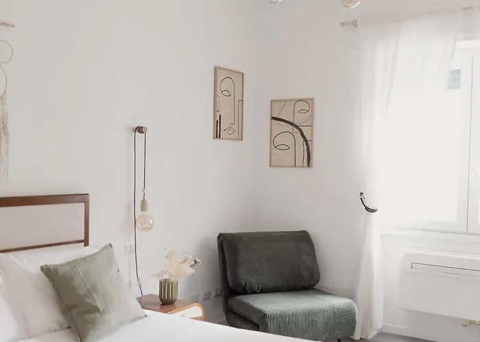 Zoe Vatican Rooms