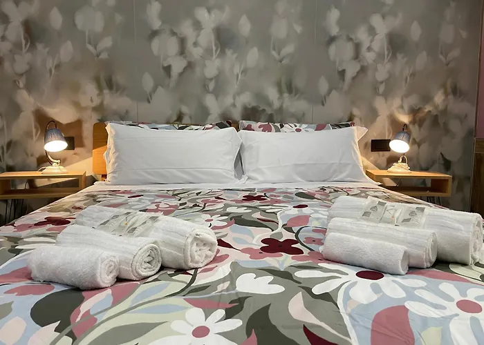 Helle Hus Guest House - 200M From Piazza Bologna Metro And 10 Minutes From The Colosseum