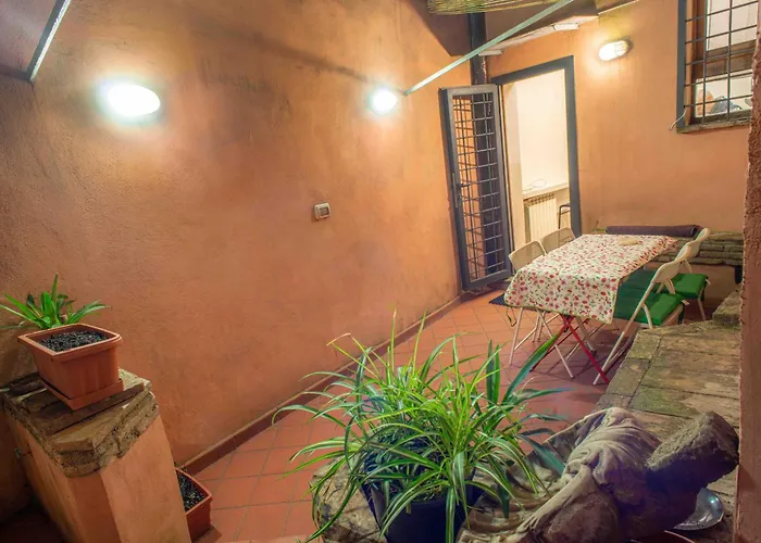 Intra\' Residenza In Trastevere