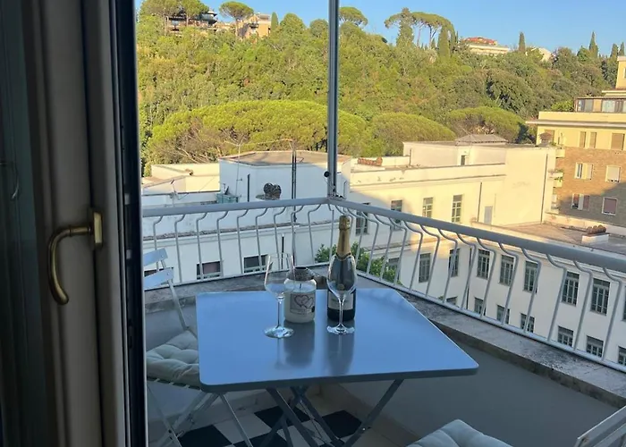 Luce, Silenzio Ed Eleganza Nel Cuore Di Roma