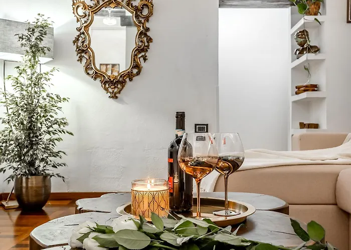 Trevi Fountain Luxury Guest House