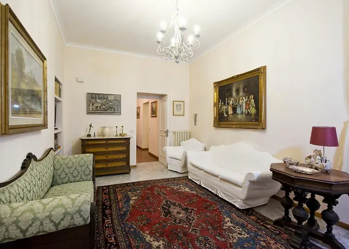Fontana De Trevi Apartment