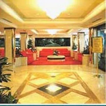 Satellite Palace