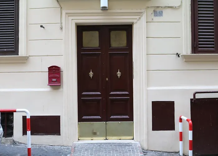 Gianicolo\'S Hill Suite Apartment