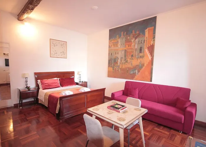 Sant Onofrio Apartment