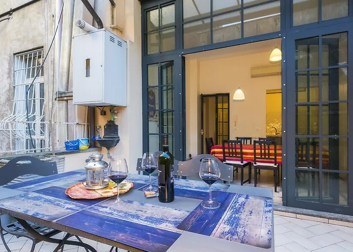 Quattro Cantoni House