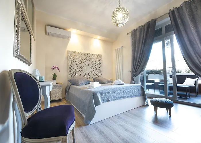 Romantic House