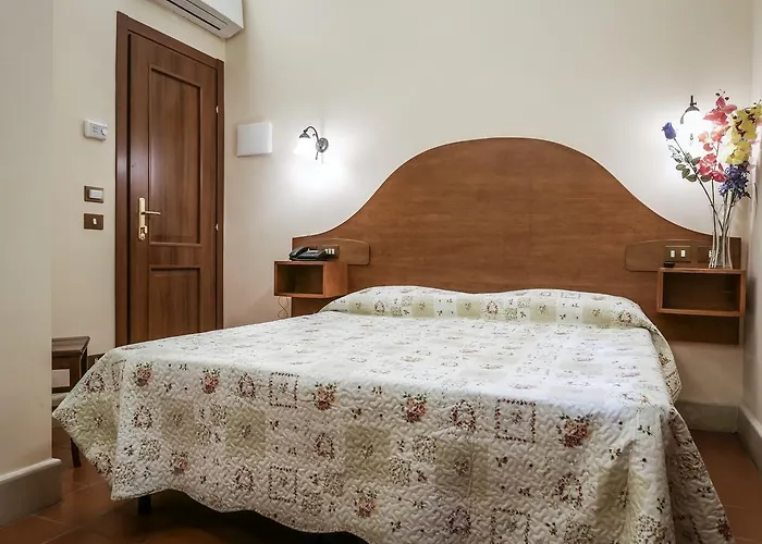 Hotel 4 Coronati