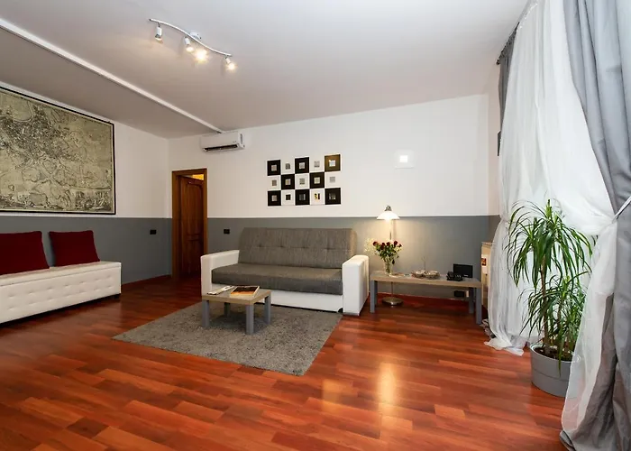 Flaminia 36 Luxury Home
