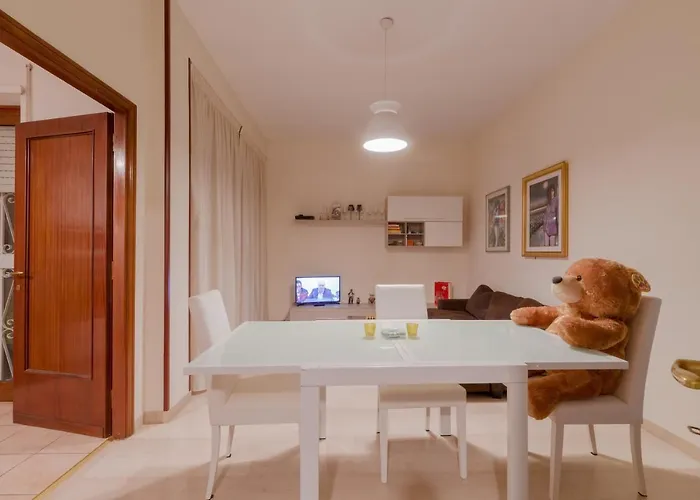 Aura Holiday House