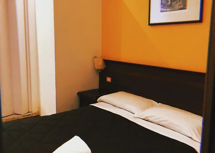 Romina Rooms