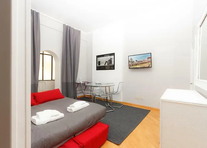 Monti Bright Apartment S&Ar