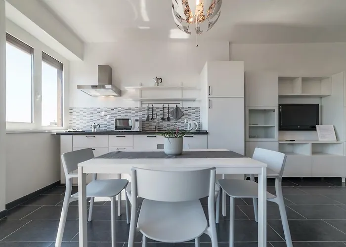 Nomentana White Apartments By Ghor