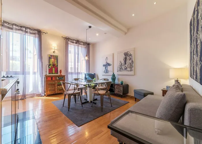 Piazza di Spagna Stylish Flat