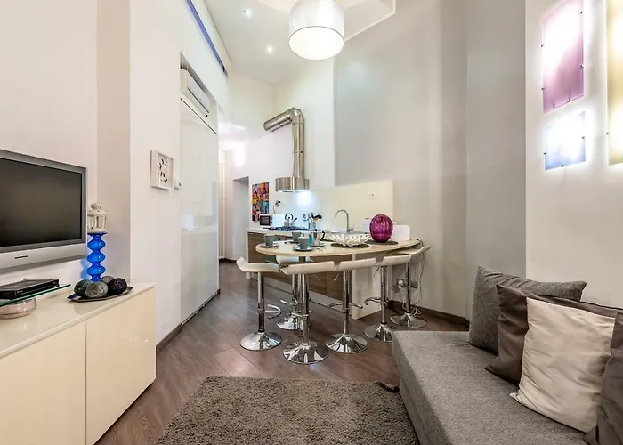 Irex Trevi Fountain Private Apartment