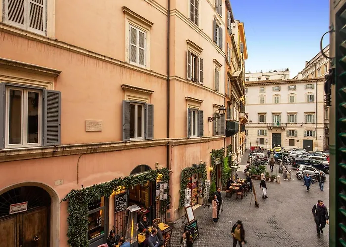Exquisite Residence By Piazza Navona