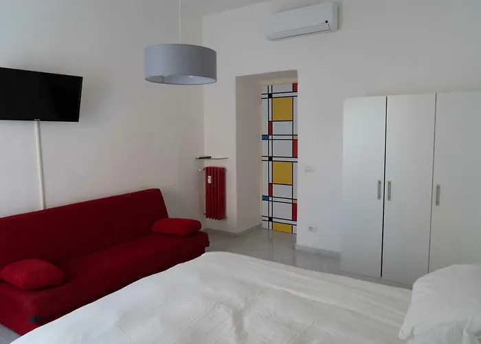 Re Di Roma Bright Home