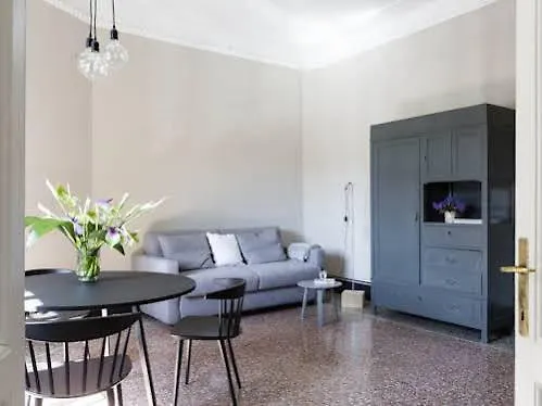 Garibaldi Suites Apartment