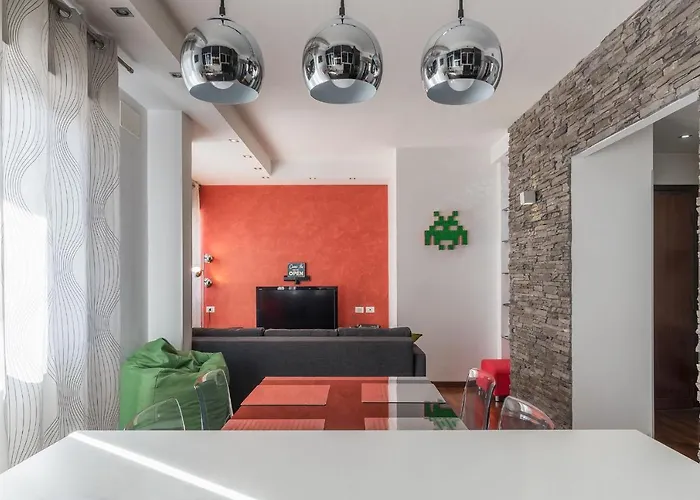 Pigneto & Malatesta Subway Flat