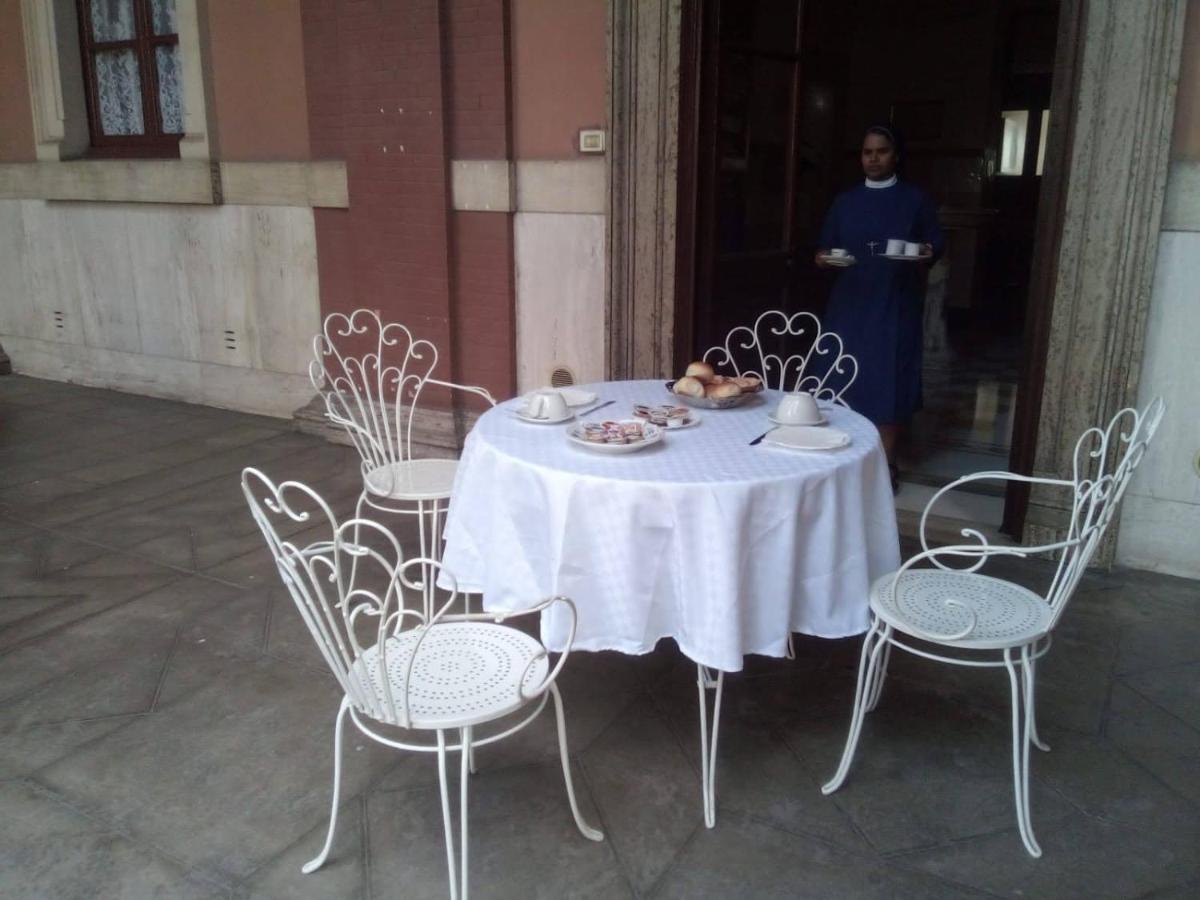Casa S. Giuseppe Di Cluny Acomodação com café da manhã  *