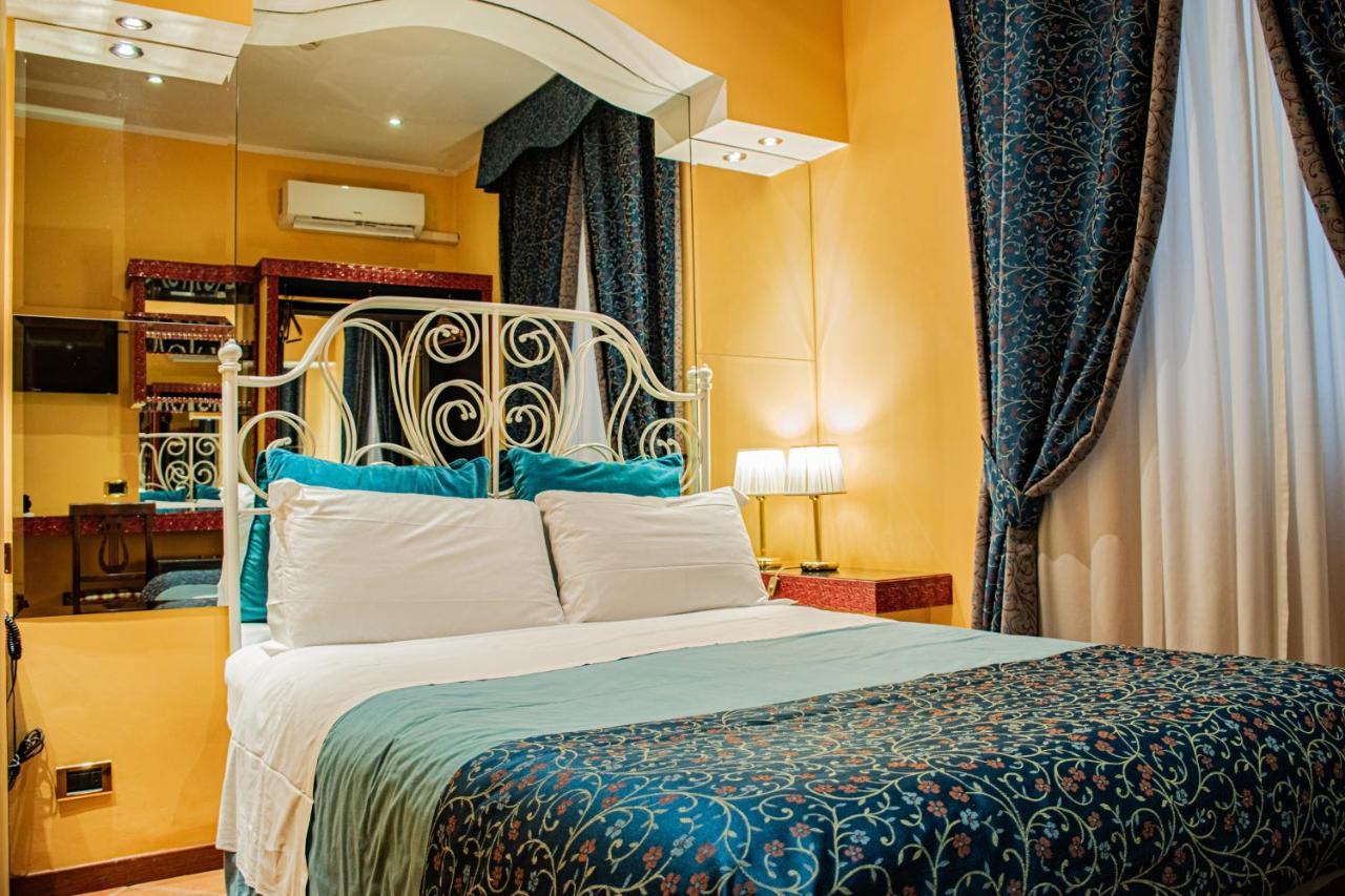 Canova Hotel 3*