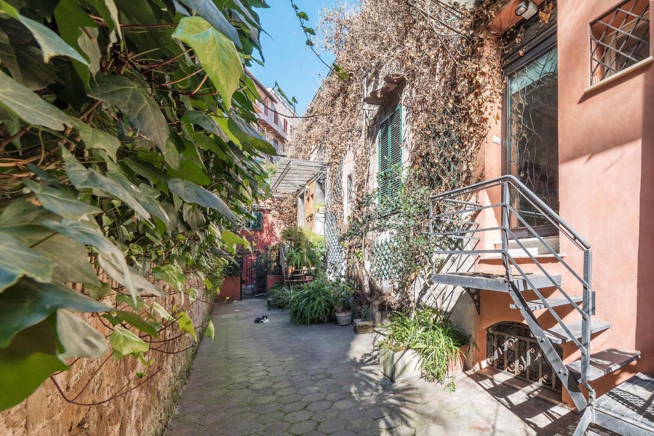 Domus Claudiae - Fromhometorome Roma