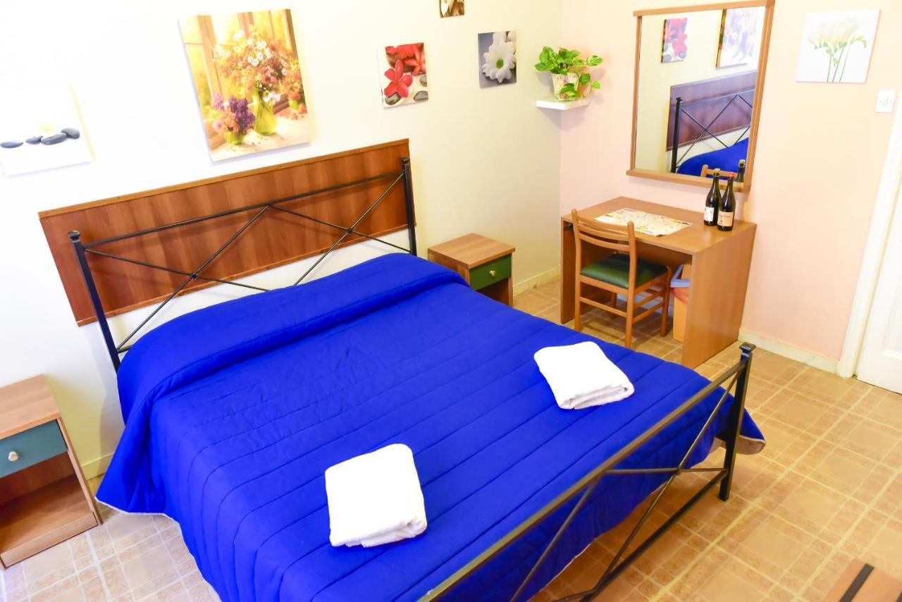Casa Vacanza Frendy - Free Airport Transportation On Arrival If You Book An Apartment Of Minimum 3 Nights And 6 People Guest house