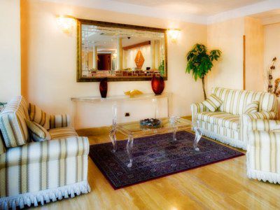 Bright Hotell