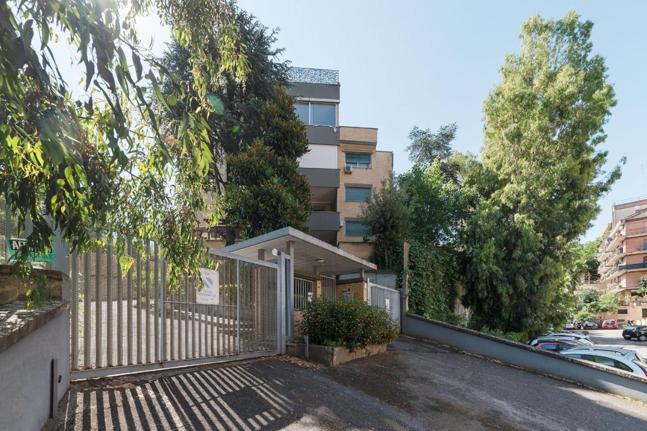 Modern Giardini Vaticani & S.pietro Apartment *