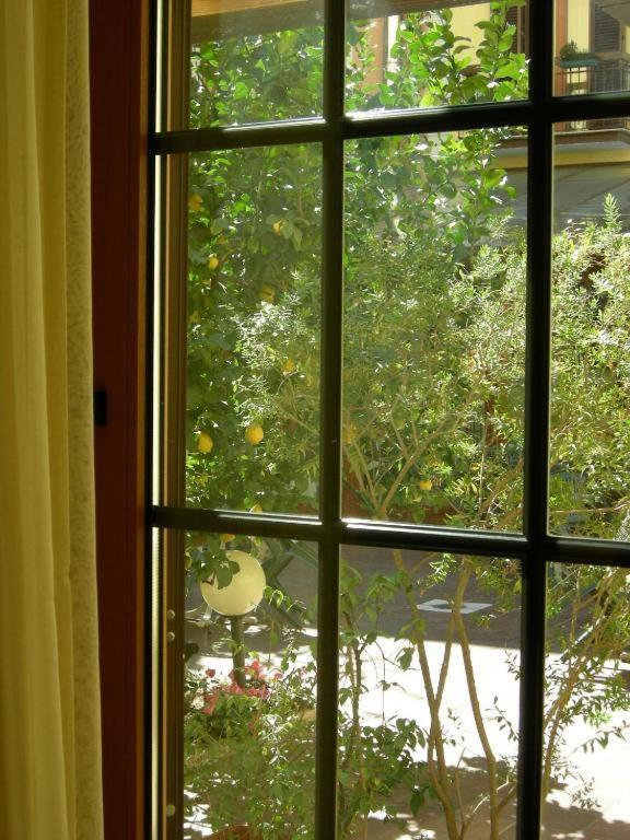 Astoria Garden Hotell 3*