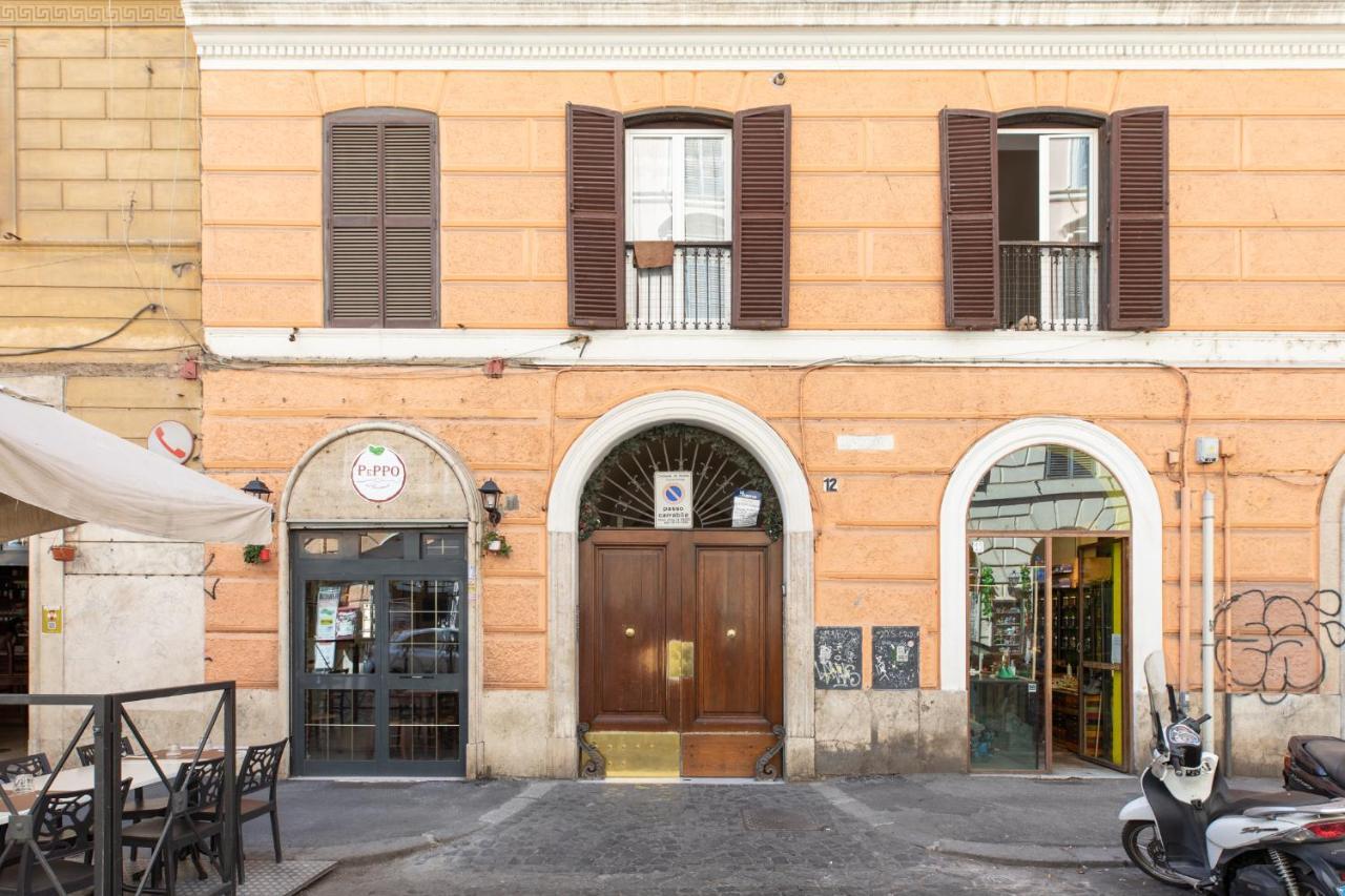 Apartamento Iflat A Sparkle Of Red In Trastevere Roma