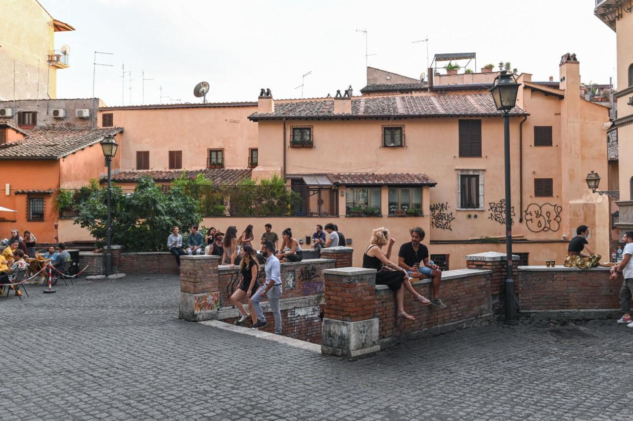 Apartment The Essential Trastevere Design *