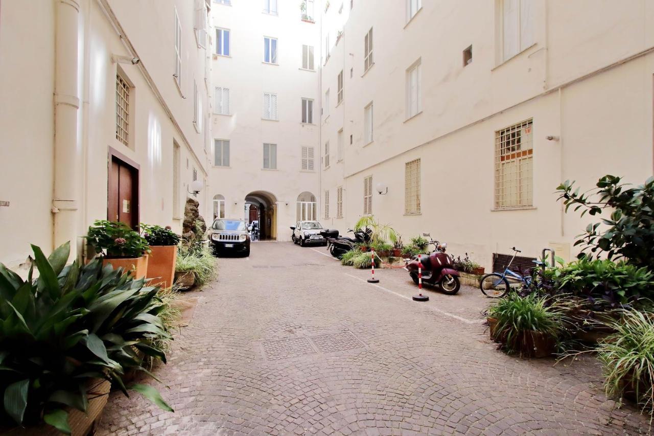 Via Cola Di Rienzo 285 Appartamento