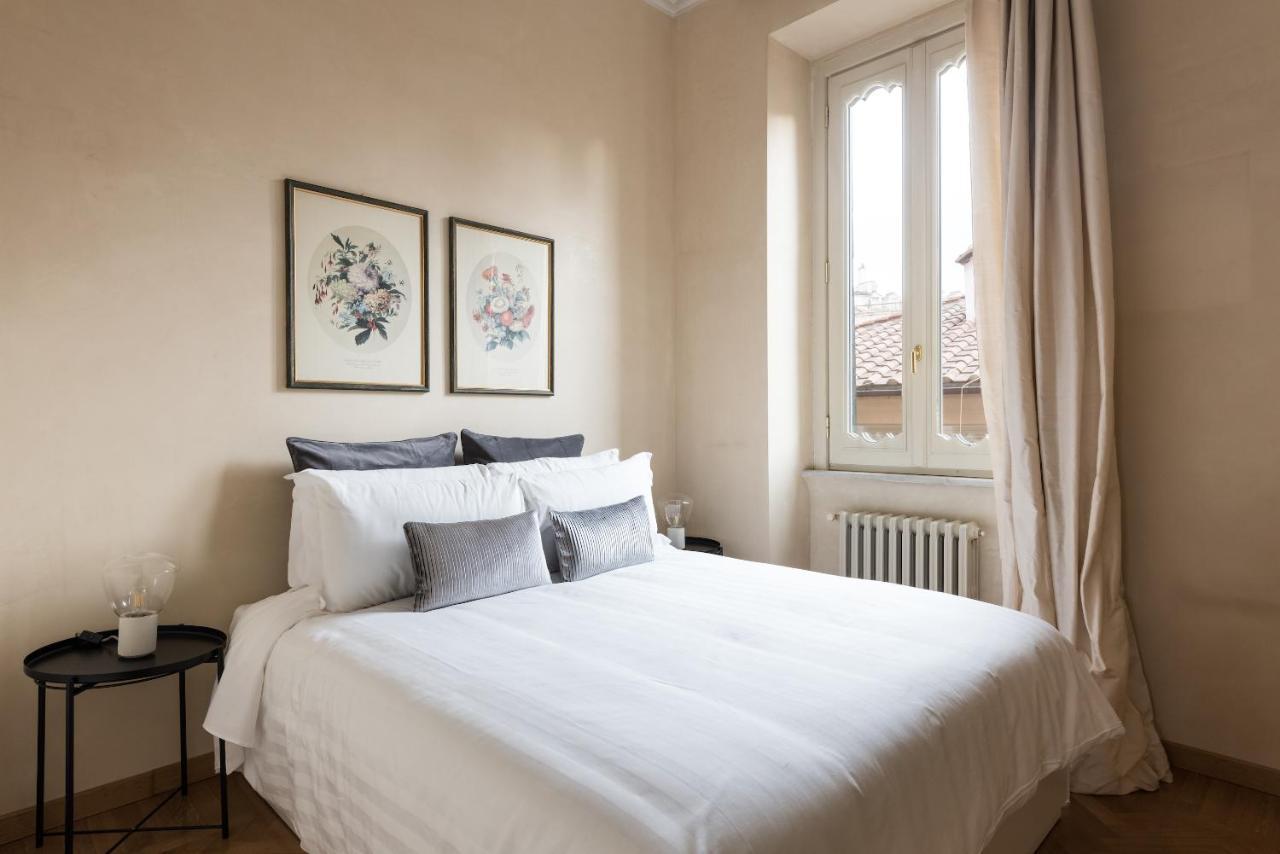 Sonder — Ara Pacis 2* Rom