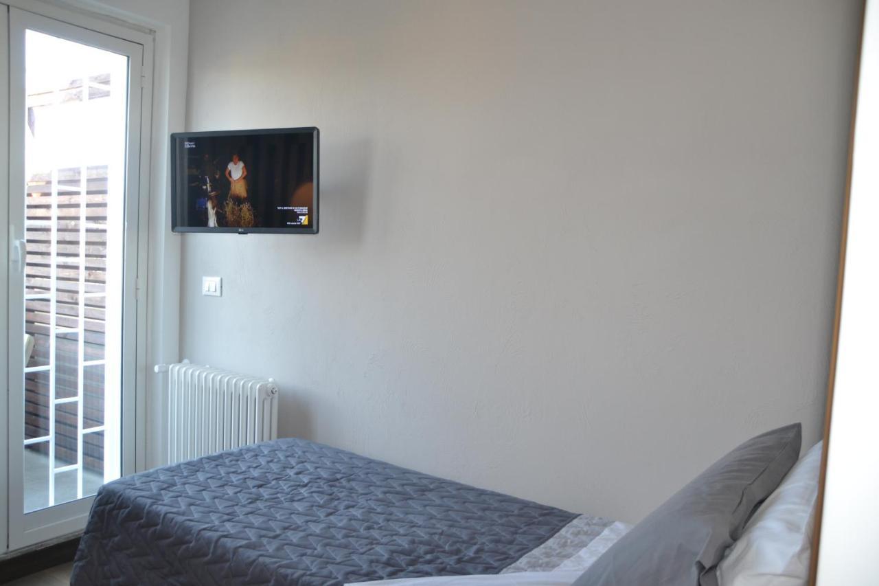 5-rooms Bed & Breakfast *