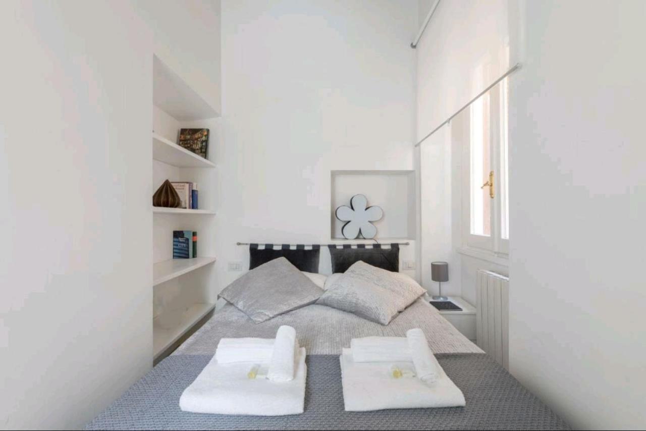 Spanish Modern Apartament Roma